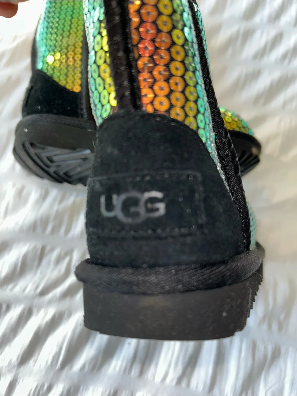UGG Boots Toddler Girls 7 Classic II Stellar Black with Iridescent Sequins
